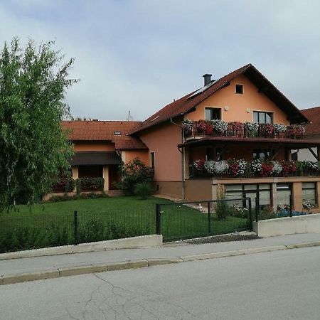 Apartment Pavlesic Slunj Exterior photo